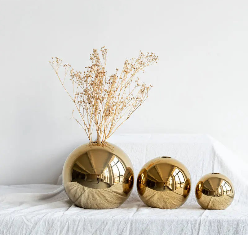 Plating Golden Ball Ceramic Vase